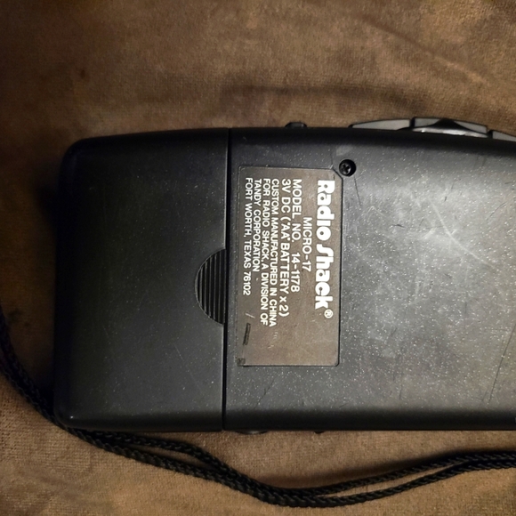 Radio Shack Handheld Micro-17 VOX Voice Activated Recorder 14-1178 - Picture 4 of 5